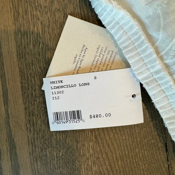 NWT- The most beautiful Agua Bendita bell- sleeved white crop top - Picture 3 of 3